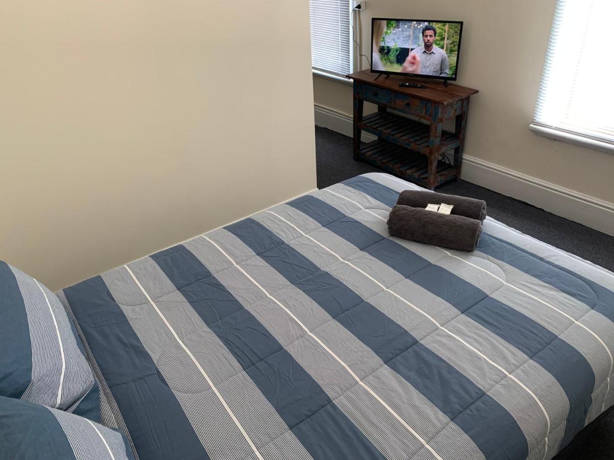Donnybrook Hotel Wa Bagian luar foto
